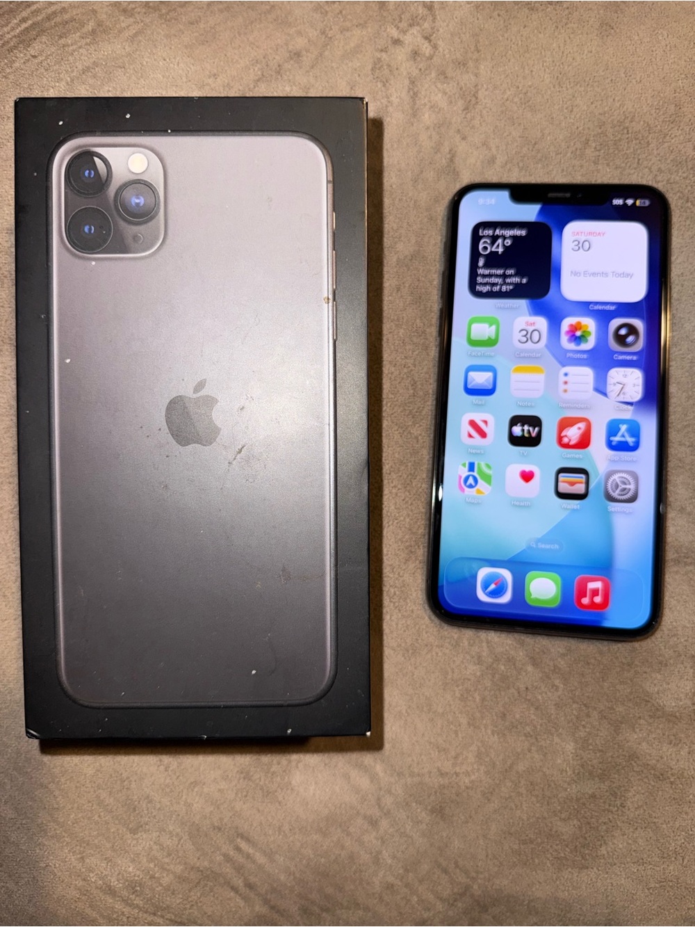 Apple iPhone 11 Pro Max 256GB - Space Gray - Unlocked